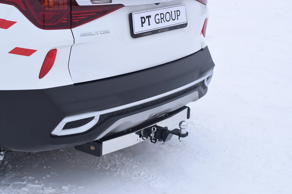 Фаркоп для KIA Seltos 2020-, американский квадрат, нержавеющая накладка (без электрики) (паспорт и сертификат) PTG.KST-20-991124.00