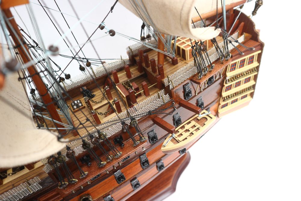 Van Der Heijden Модель парусника HMS Victory, Англия