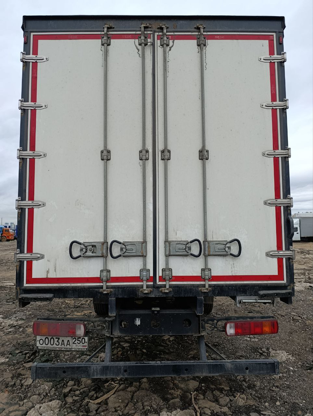 Forland 12 4x2 Бортовой (Евроборт) 2391M5 (Евроборт, Дизельный, 4,5 л, 209 л.с. МТ)