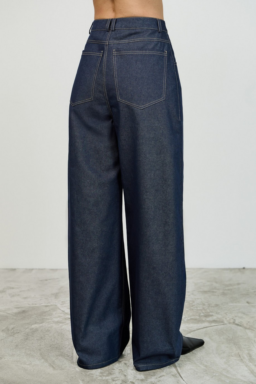 Джинсы багги