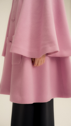 Пальто-кейп сложного кроя