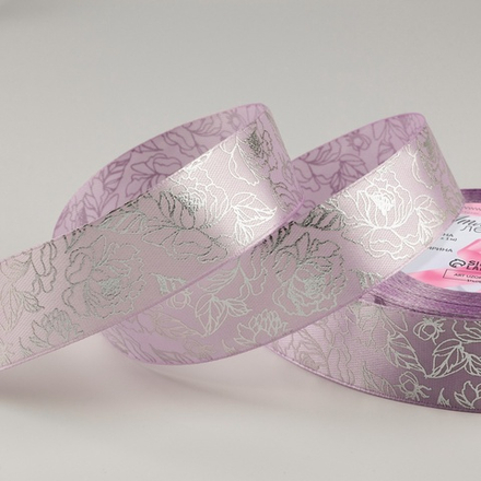 Лента атласная 25мм, цветочный узор сиреневый №44 тиснение серебро АУ 9724694