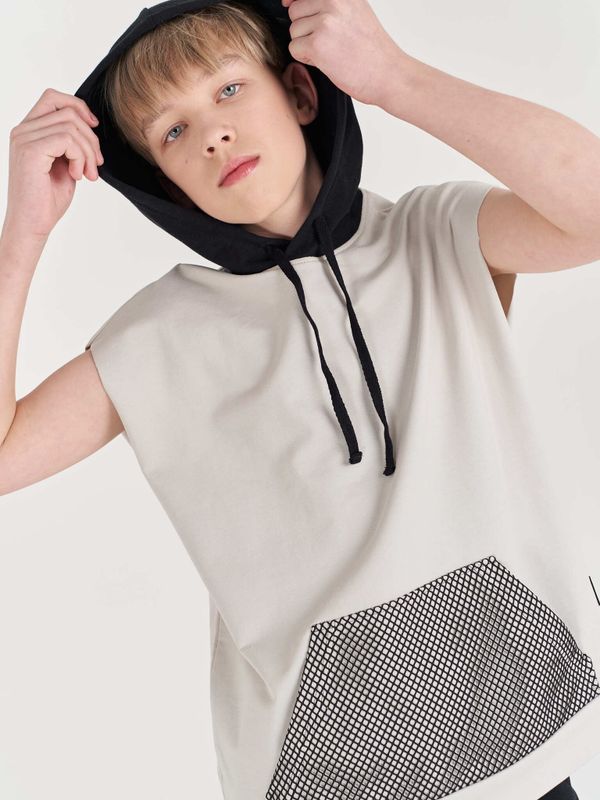 Футболка с капюшоном 