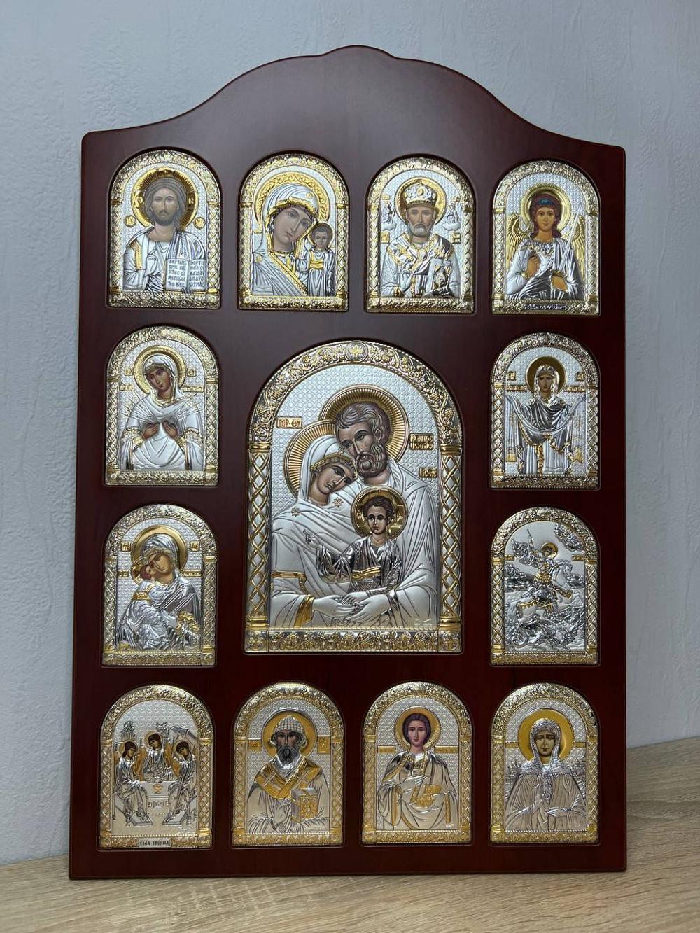 Св. Семейство, иконостас, красное дерево 365х550
