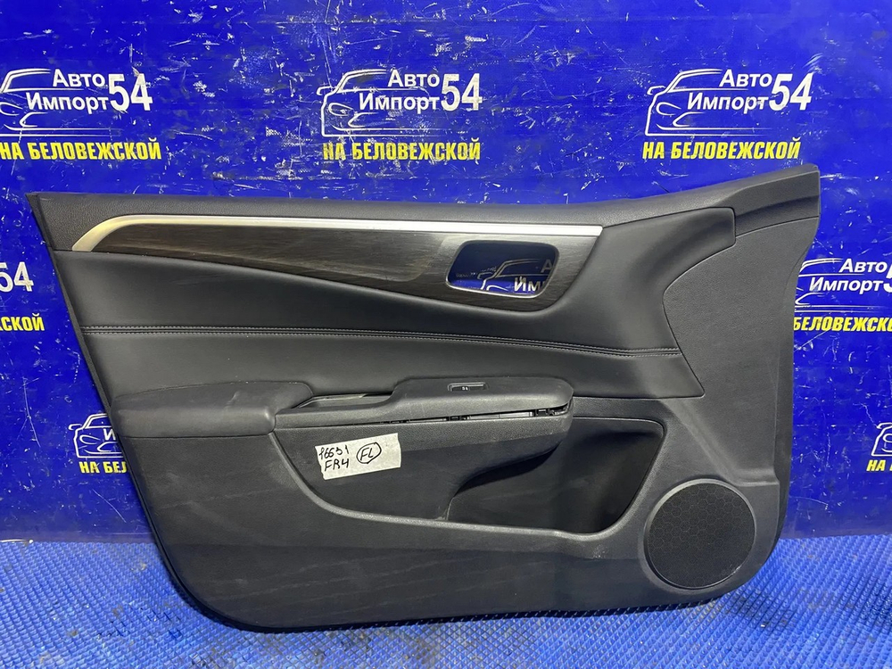 Обшивка двери Honda JADE 2015-2018
