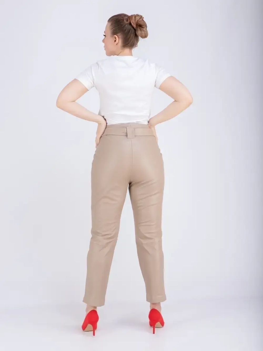 Брюки женские из натуральной кожи