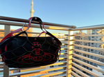 VIVIENNE WESTWOOD СУМКА ЧЕРНАЯ С КРАСНЫМ С ЛОГОТИПОМ БРЕНДА