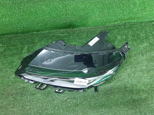 Битая Фара левая Geely Coolray (2019-2023) LED