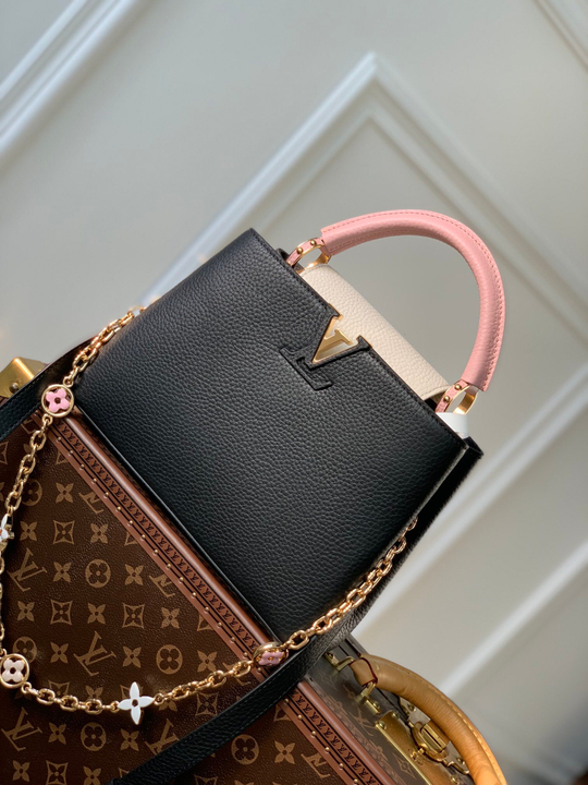 Louis Vuitton Capucines BB