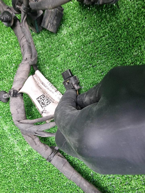 Проводка моторного отсека Geely Monjaro (21-нв)