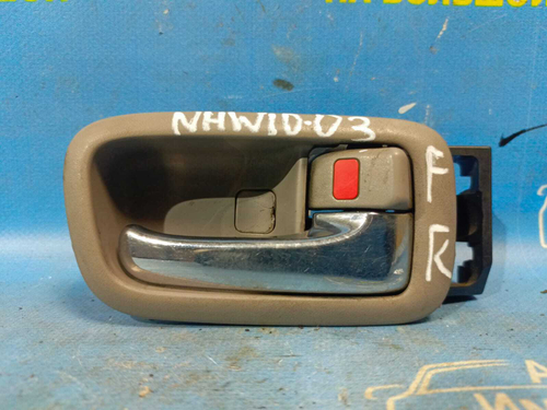 Ручка двери передней правой салонная TOYOTA PRIUS 1999