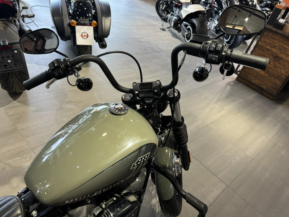 Harley-Davidson Street Bob, 2021