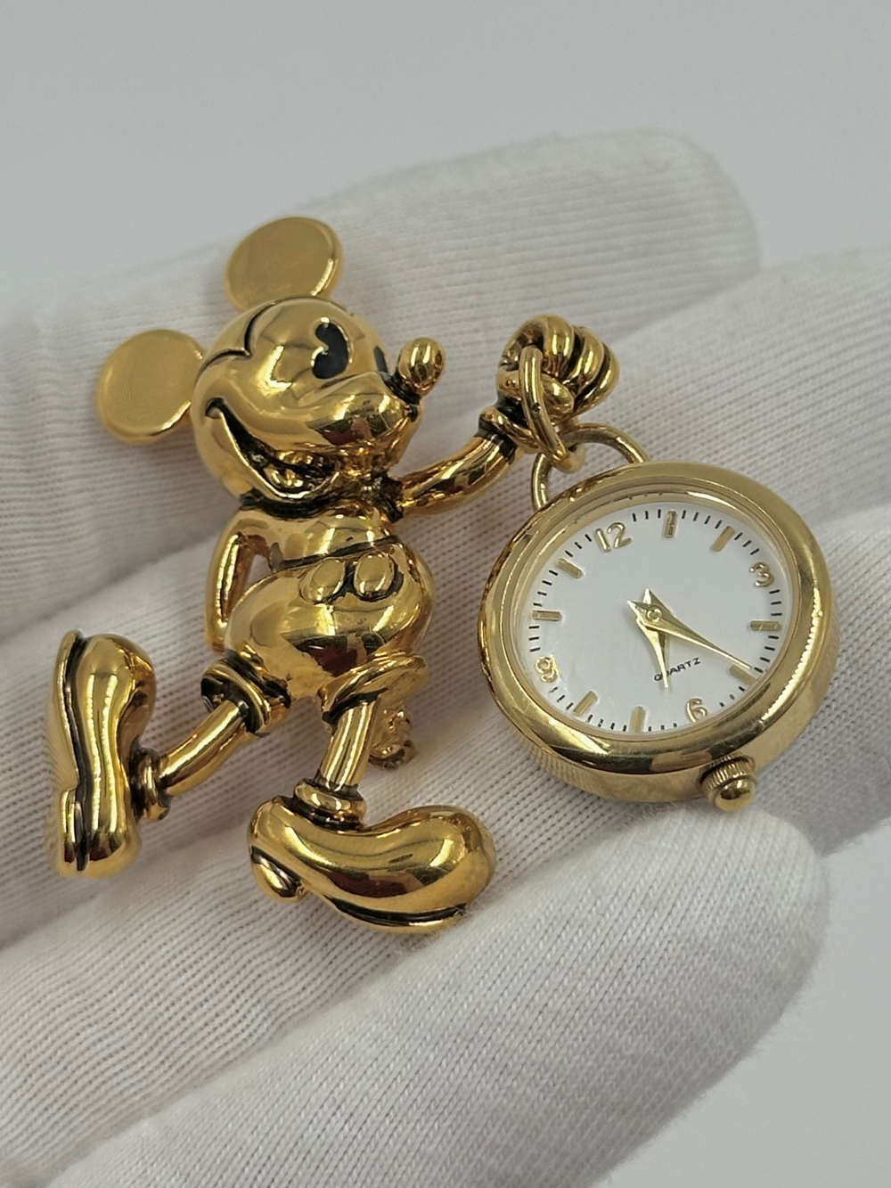 Брошь Микки Маус с подвеской-часы Disney Napier