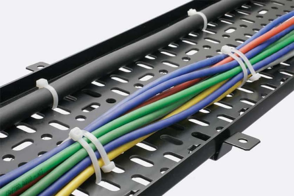 Типы прокладки кабеля. Кабельный лоток (Cable Management 90 degree). Металлический кабельный лоток LKM 30x30x2000. Кабельный разделитель для кабеля 1х185 кр-1. Кабельные кластеры 220мм.