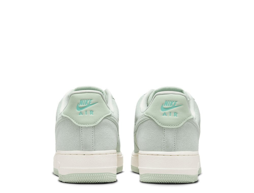 Кроссовки Nike Air Force 1 '07 SE