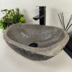 Раковина из речного камня RS-64934 48*34*15 0856