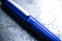 Перьевая ручка Diplomat Aero blue F (D40306023) 9