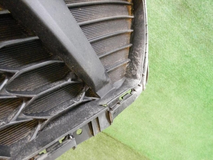 Решетка переднего бампера Kia Ceed 3 (2018-2021)