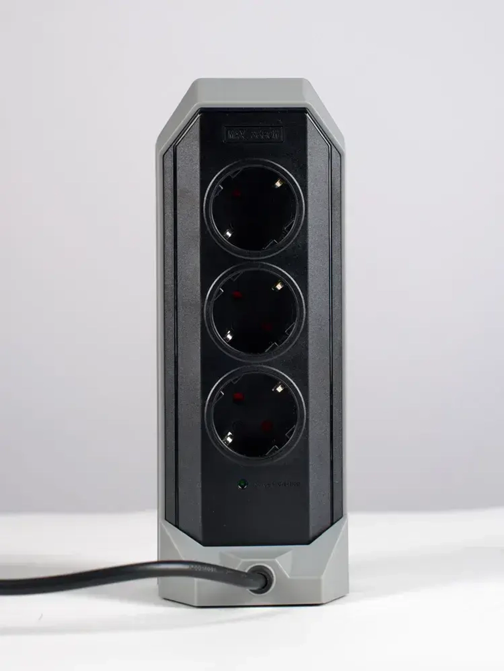 Вертикальный сетевой фильтр GAME TOWER EV-101, черный