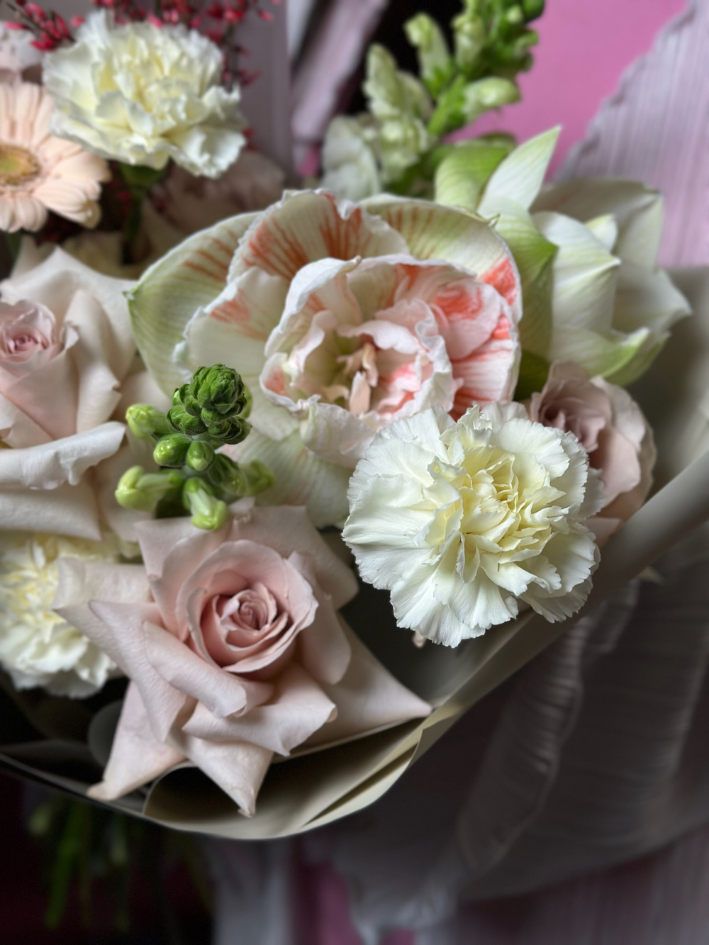 Сборный букет «Нежность в лепестках»