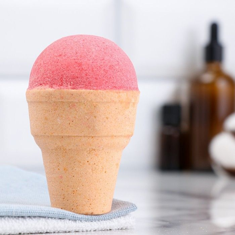 Бомбочка для ванны Клубничное мороженое - 200 гр.