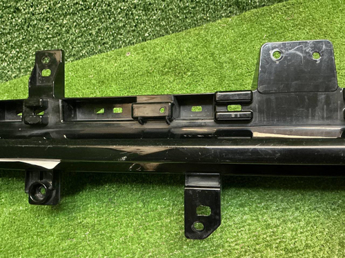 Накладка решетки радиатора Haval H3 (2024-н.в.)