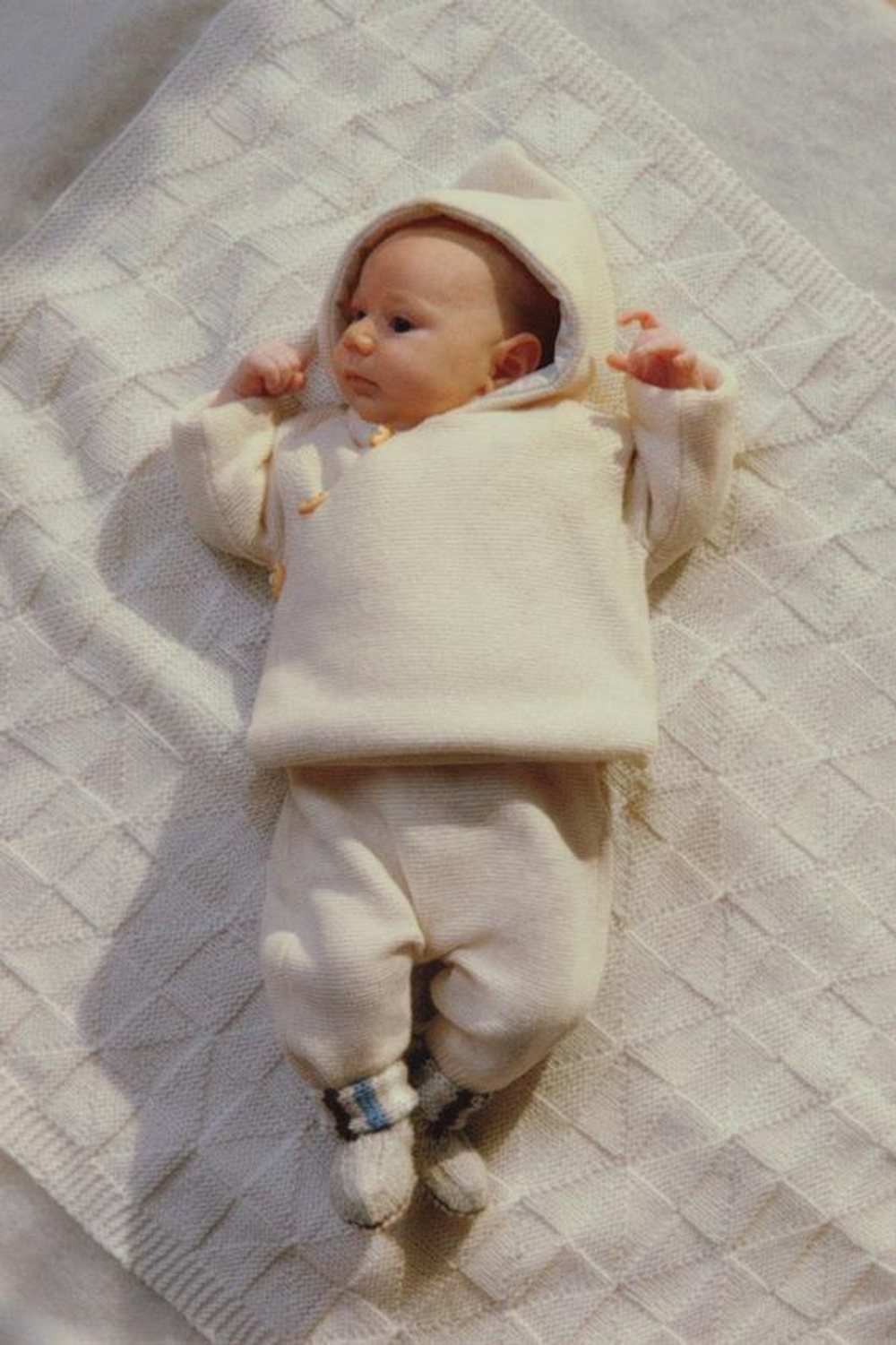 ZARA ПАЛЬТО С КАПЮШОНОМ И ЗАСТЕЖКАМИ-ТОГГЛ, ЭКРЮ