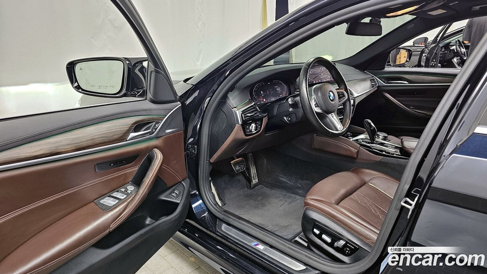 BMW 5 Series (G30) 520d M Sports Plus (03.2020)