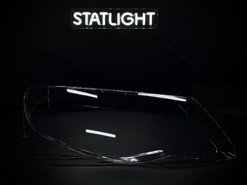 Правое стекло фары Volkswagen Touareg GP 2006-2010