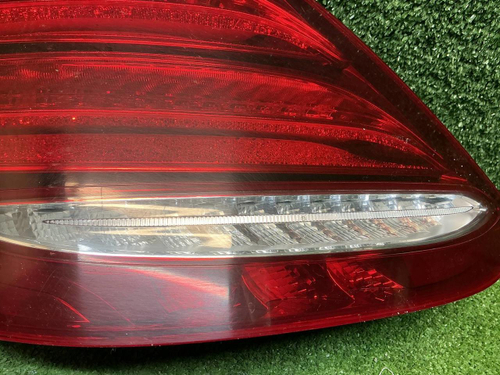 Фонарь левый Mercedes E W213 (2016-2021)