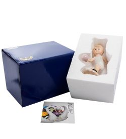 Pavone CMS-12/34 Статуэтка Девочка «Игра в боулинг»