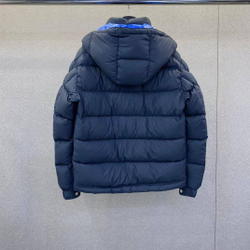 Пуховик Moncler