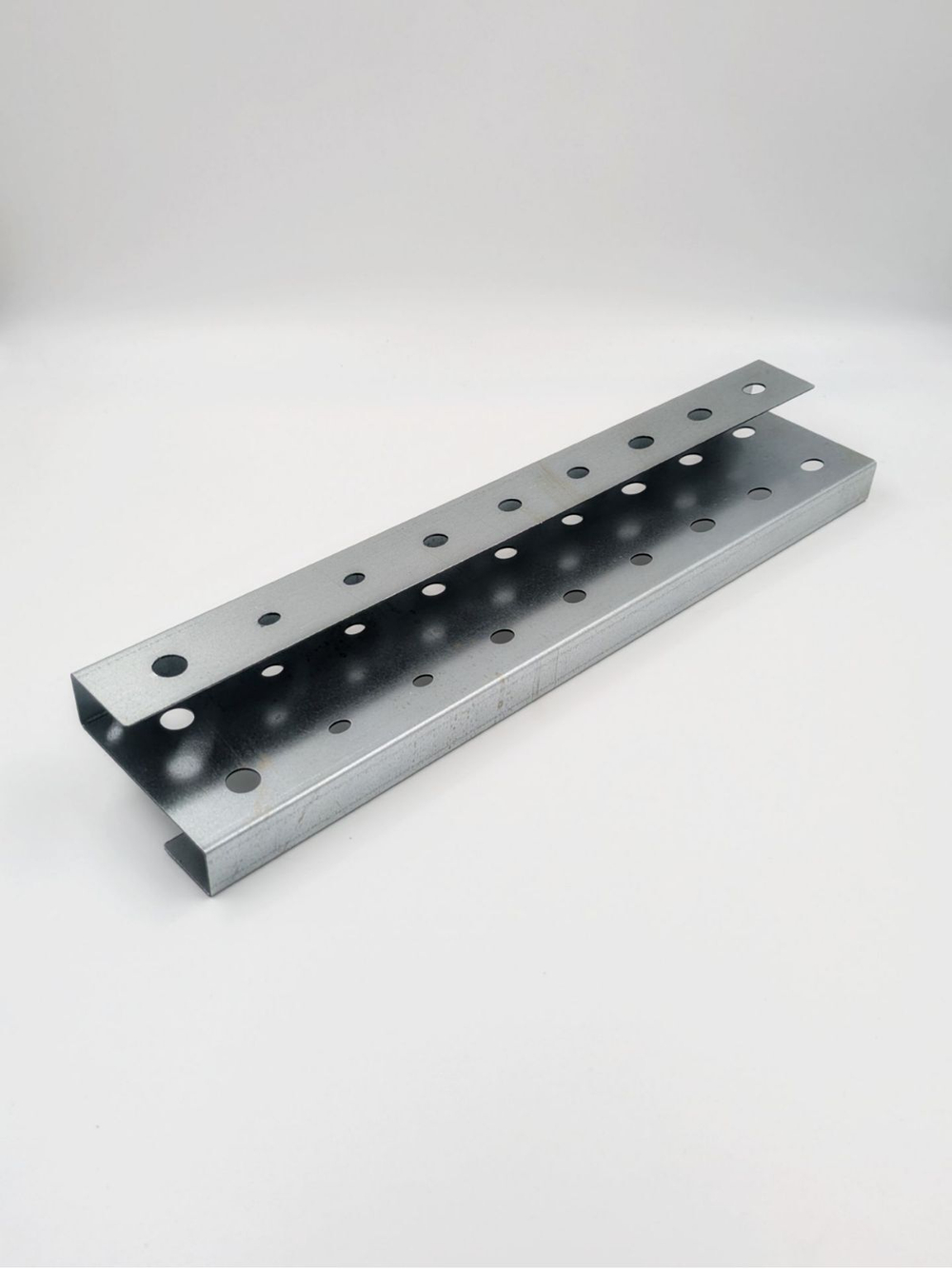 Держатель-органайзер отверток, на 18 отверток, настенный, оцинкованная сталь