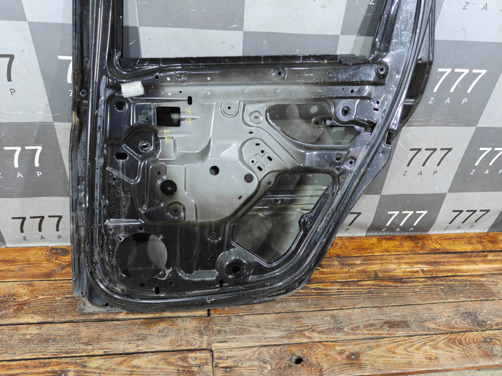 Дверь задняя правая Renault Duster 1 10-21 Б/У Оригинал 821007807R