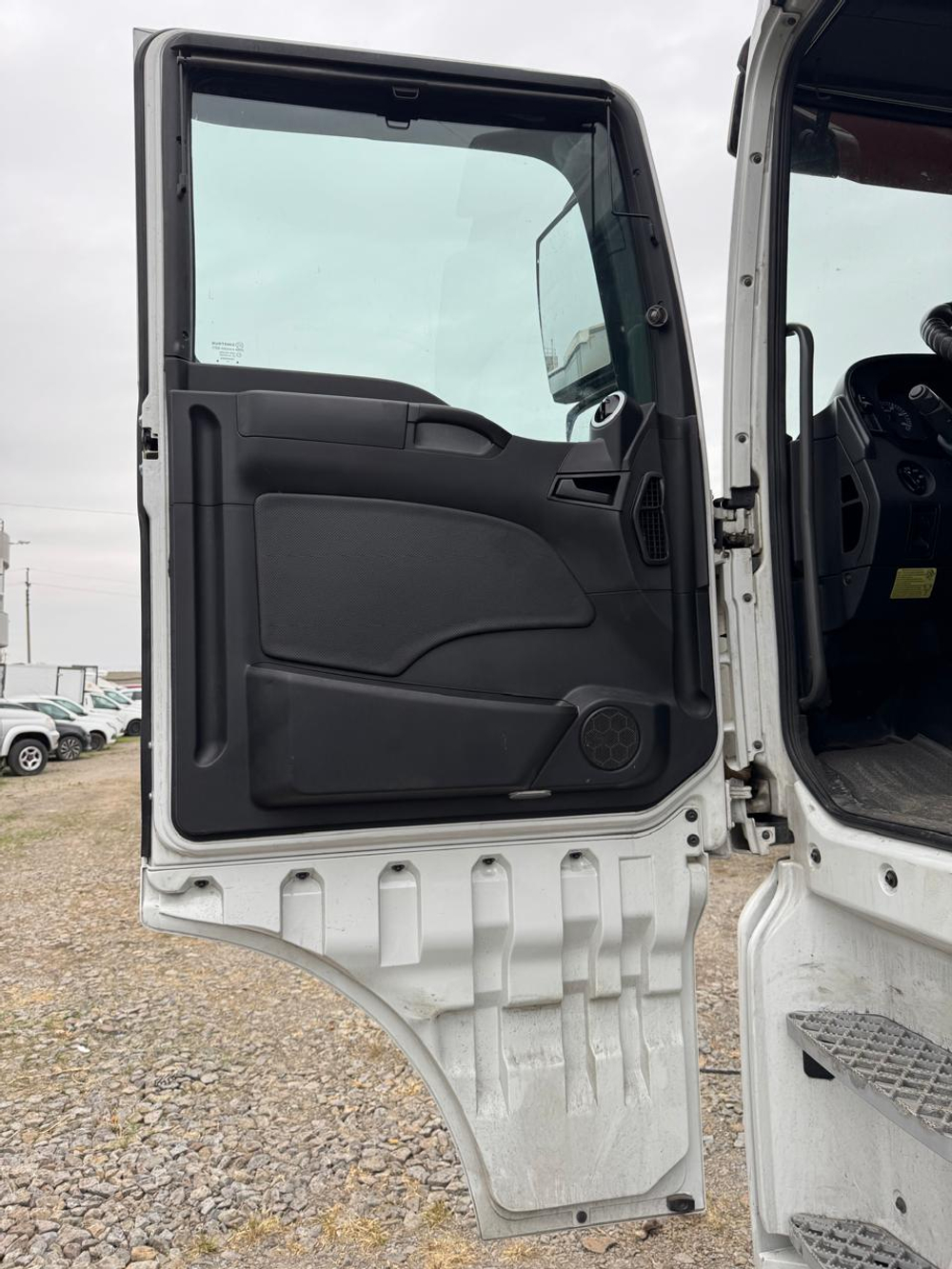 SITRAK C7H 6x4 Седельный тягач ZZ4256V364HE (Дизельный, 12,4 л, 480 л.с., АТ)
