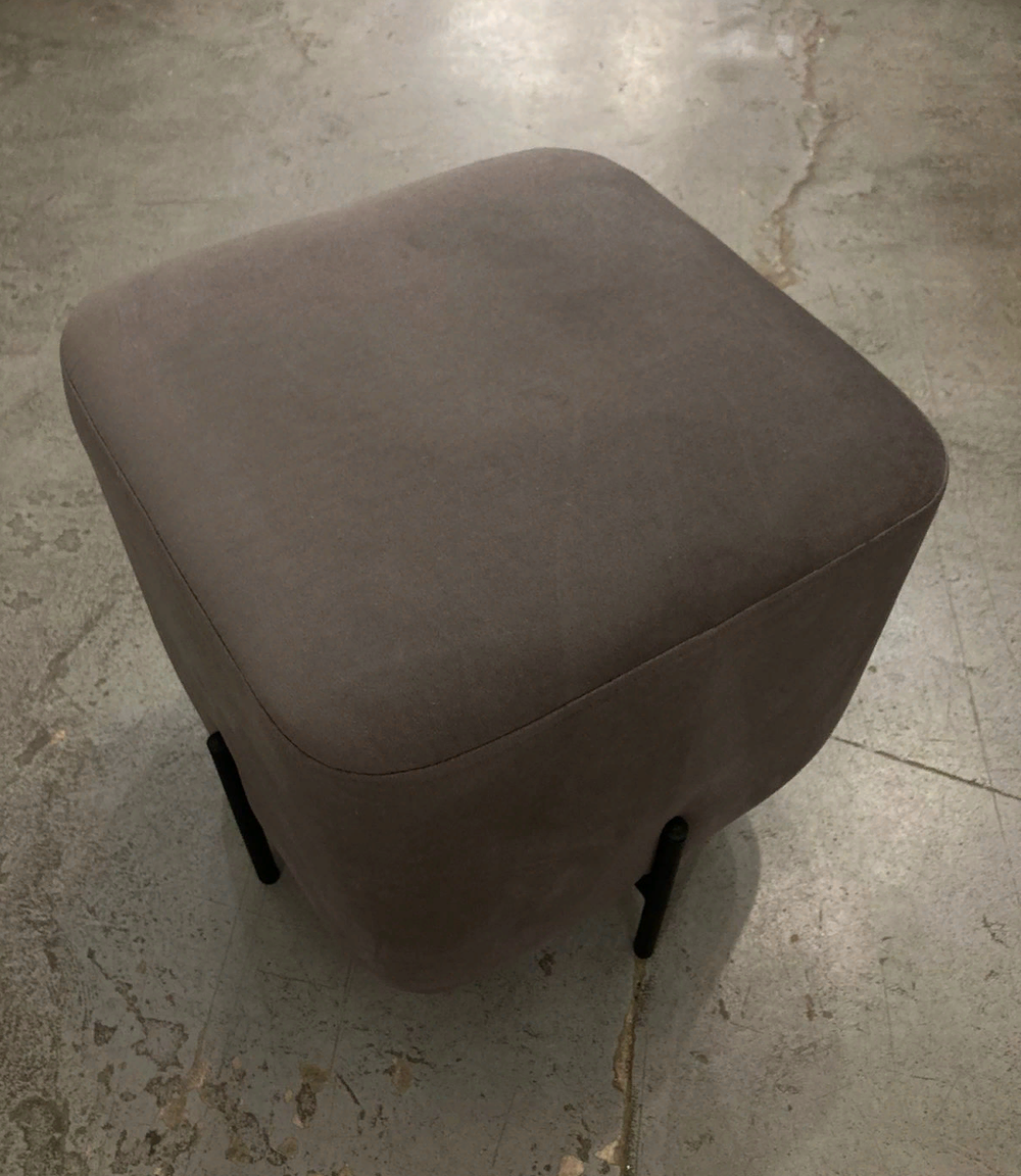 Пуфик Агат велюр графит/черный