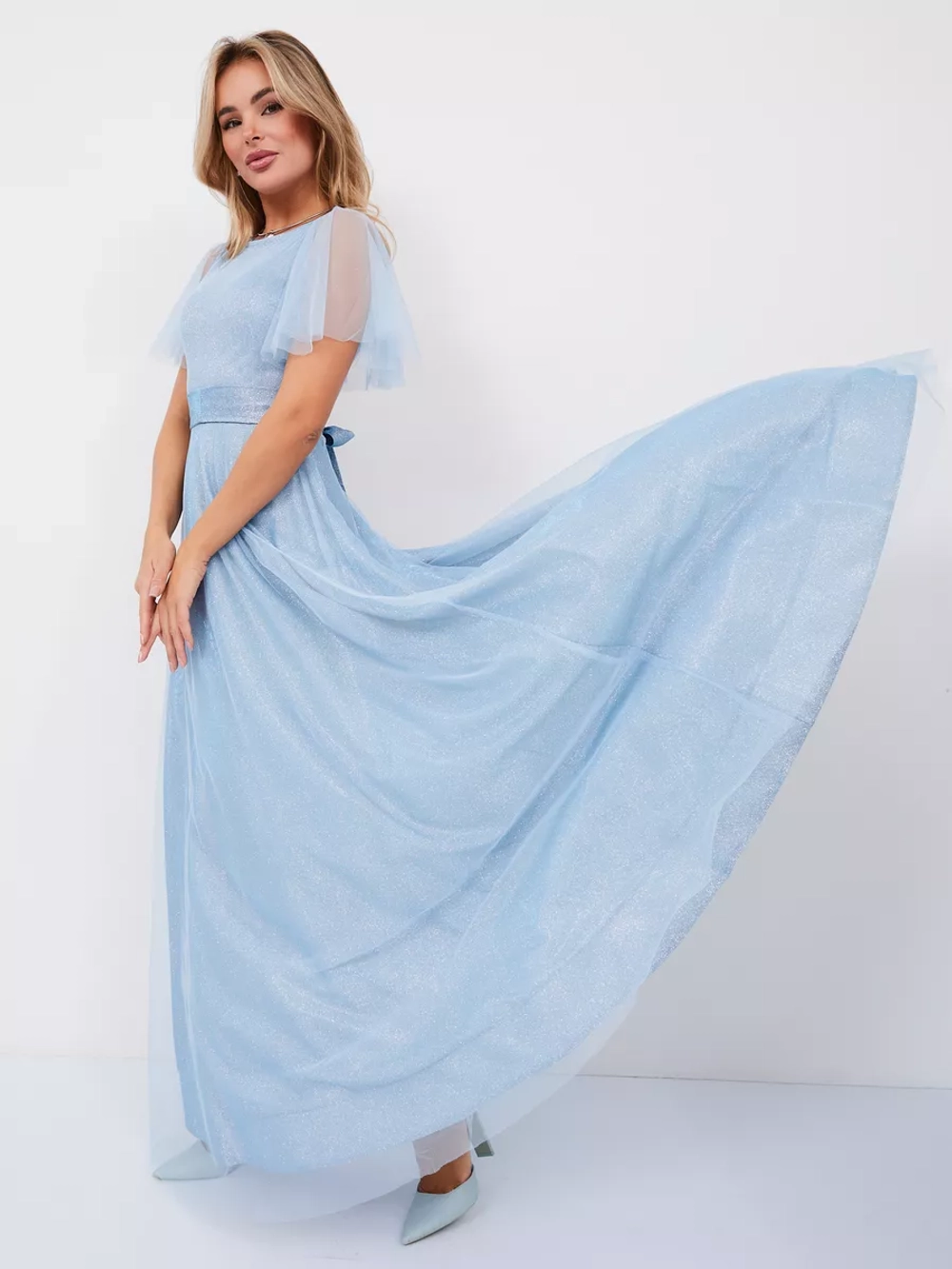 Платье вечернее блестящее