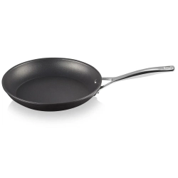 Le Creuset Сковорода PRO с антипригарным покрытием 26см.