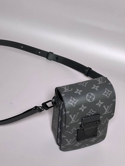 Сумка через плечо Louis Vuitton
