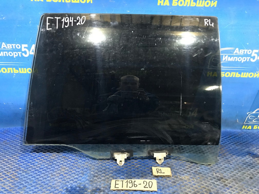 Стекло двери задней левой TOYOTA CALDINA 1996