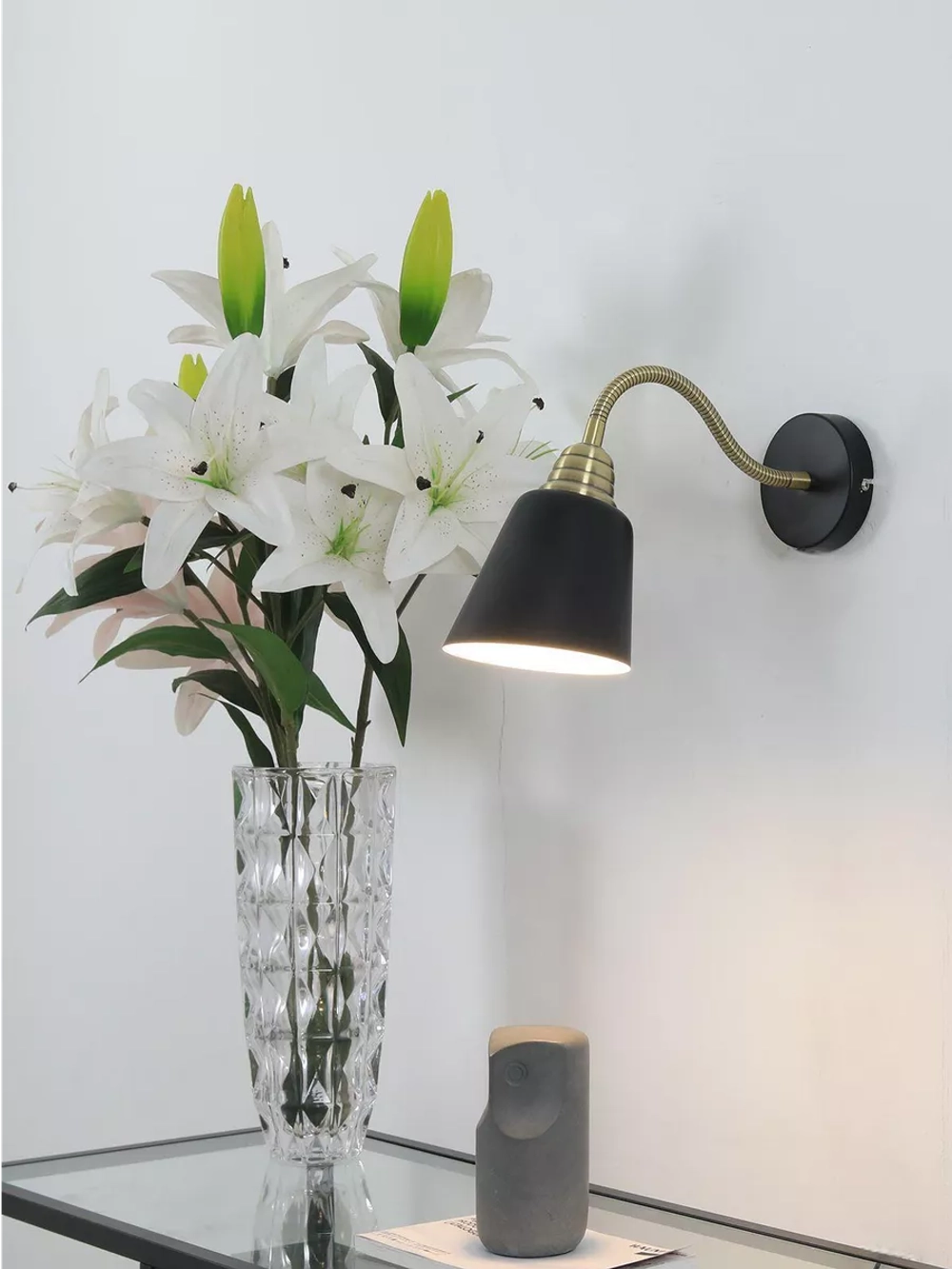 Настенный светильник бра торшер навесной