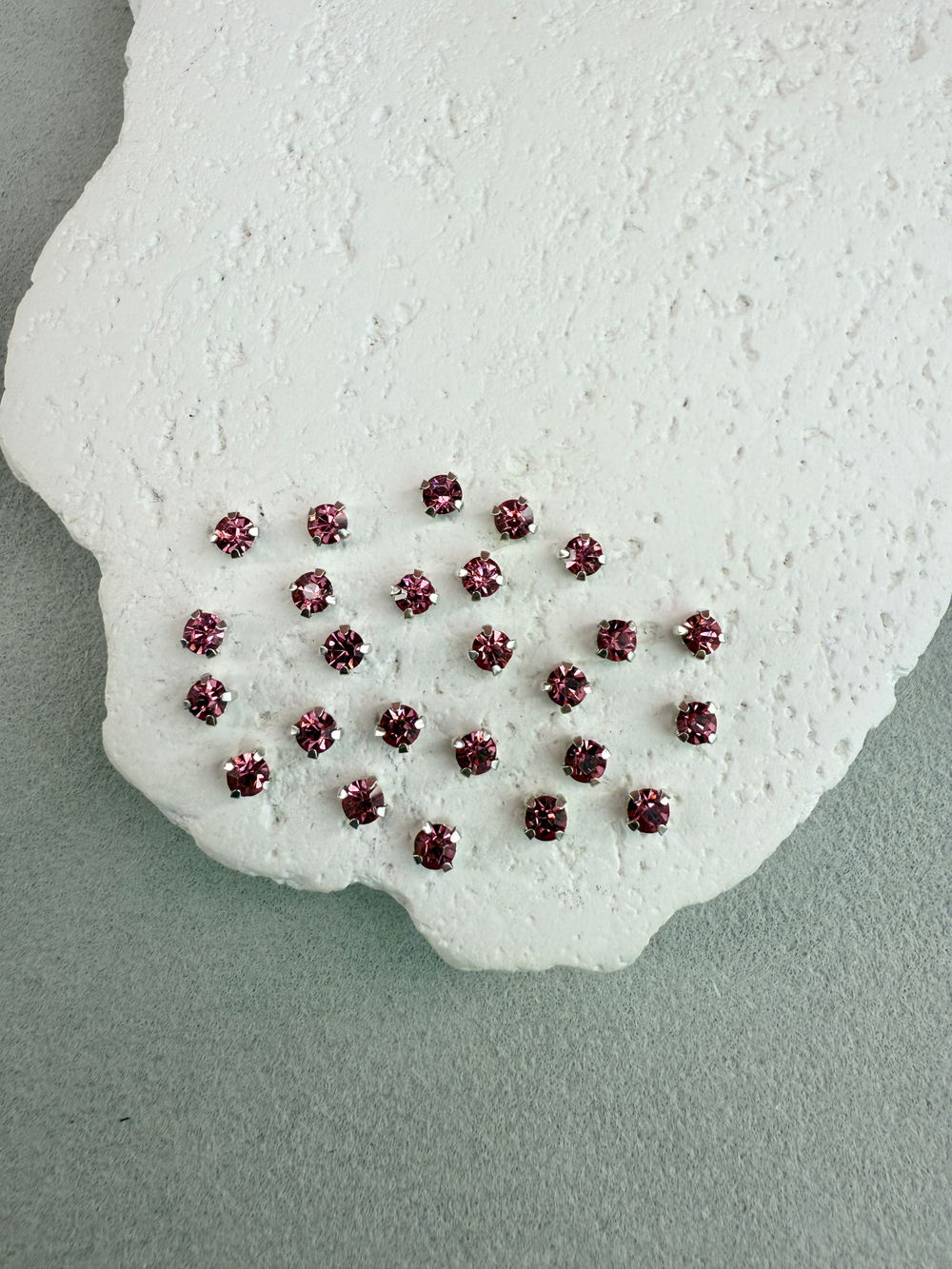 Шатоны 4 мм, Роза в серебре, 25 шт