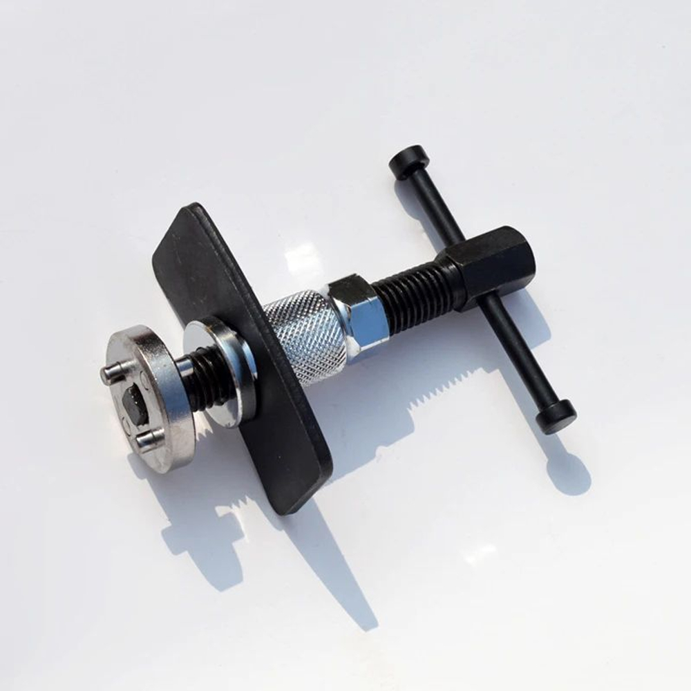 Приспособление для утапливания поршней тормозного цилиндра, инструмент съемник тормозных колодок, набор обслуживания для сведения цилиндров, ключ для вкручивания / вдавливания поршня, суппортов