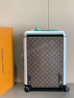 Чемодан Louis Vuitton