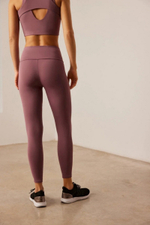 70824 Легинсы спортивные