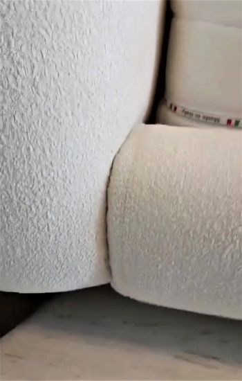 Дизайнерская кровать на ножках Softbay