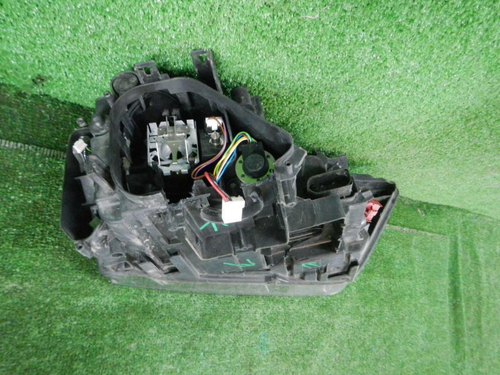 Фара левая Audi Q3 (2011-2014) ксенон