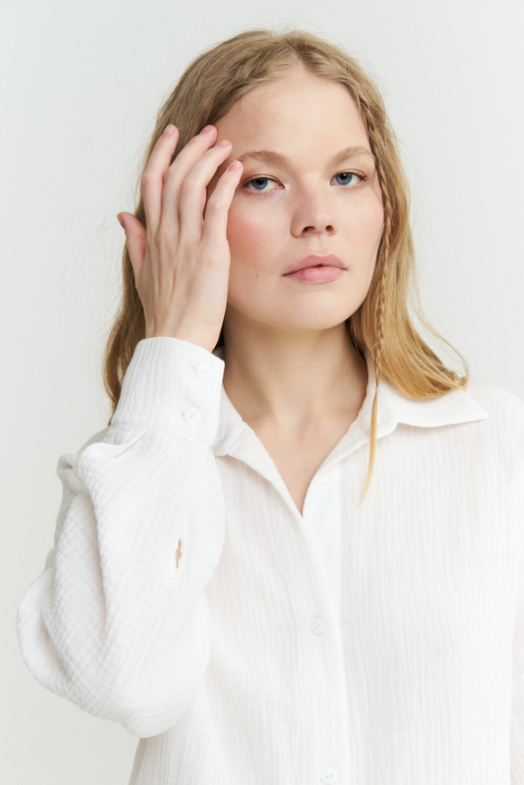 Муслиновый костюм молочный в 42-44 размере