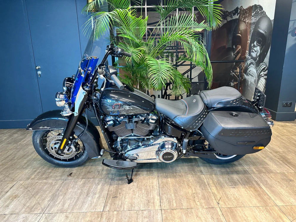 Harley-Davidson Heritage Midnight Ember, 2026