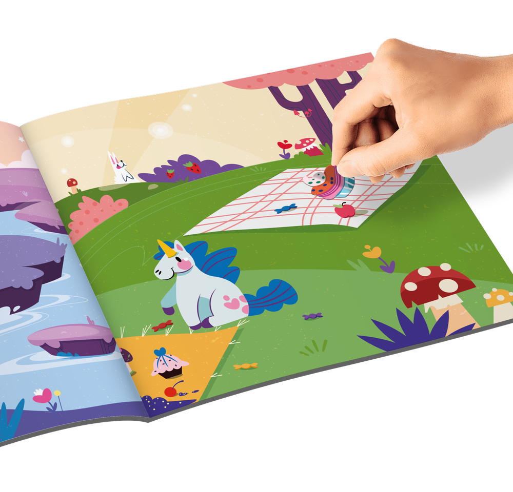 Альбомная книжка с наклейками. 100 веселых наклеек: Страна русалок и единорогов